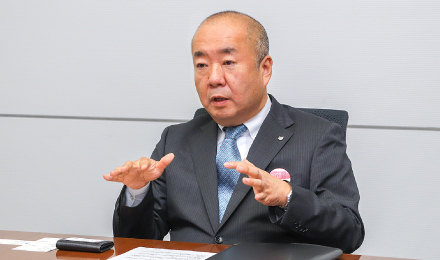 キヤノンシステムアンドサポートが たった2カ月でaed導入を成功させた秘訣は オムロン Aed 自動体外式除細動器 オムロン ヘルスケア キヤノンシステムアンドサポートが たった2カ月でaed導入を成功させた秘訣は オムロン Aed 自動体外式除細動器 オムロン ヘルスケア