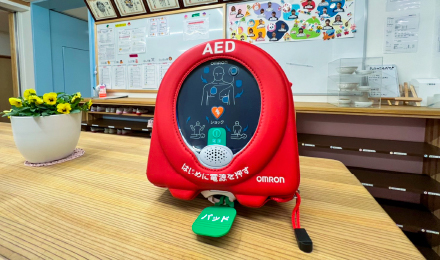 オムロンAED