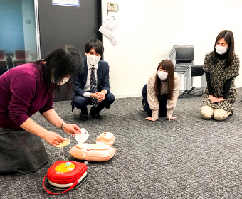 オムロンAED 講習会イメージ